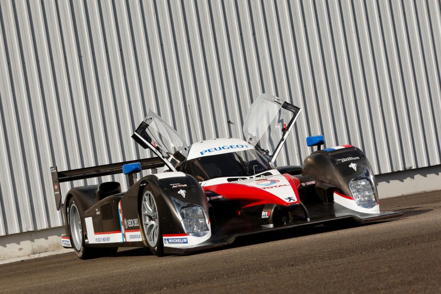  Peugeot 908 V12 HDi 2007 года  (фото 12 из 55)